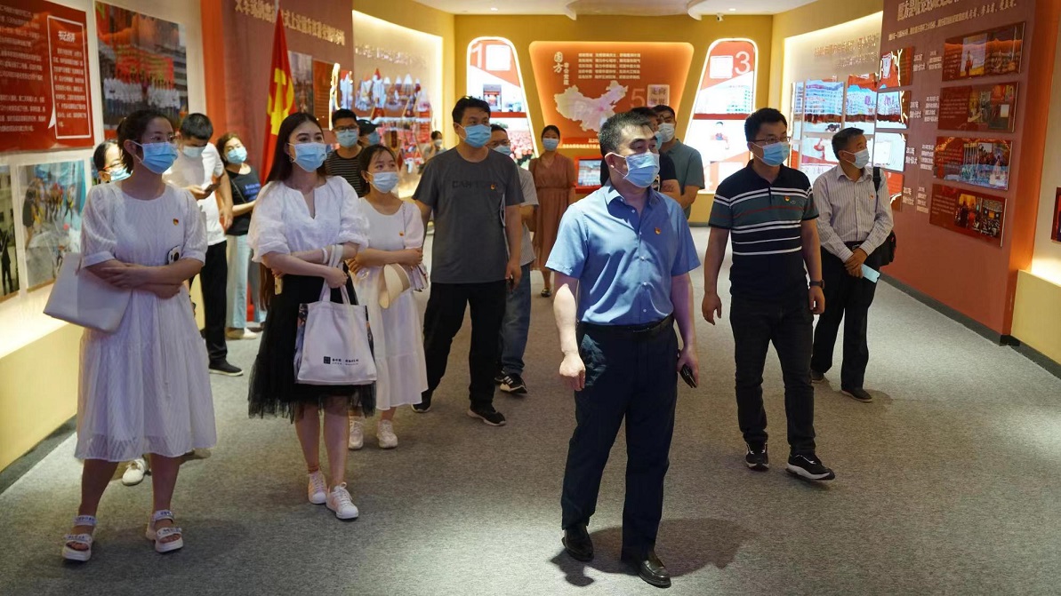 1.jpg